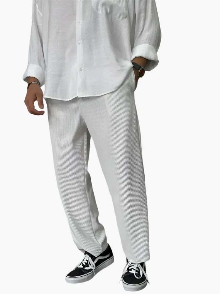 Herren Relax Fit Plissee Byxa – Elegant och Bekväm För Vardags- och Affärslook